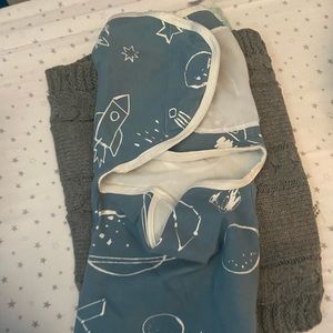 Easy to use baby swaddle